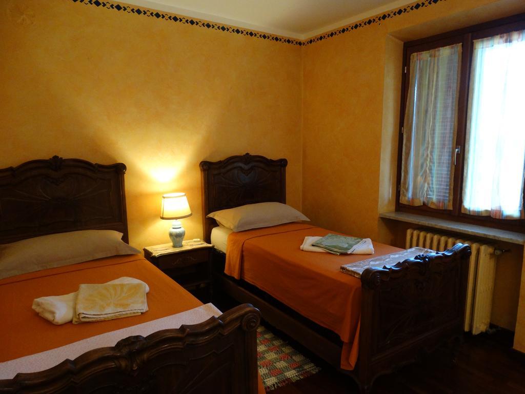 Agriturismo Casa De Colores Moretta المظهر الخارجي الصورة
