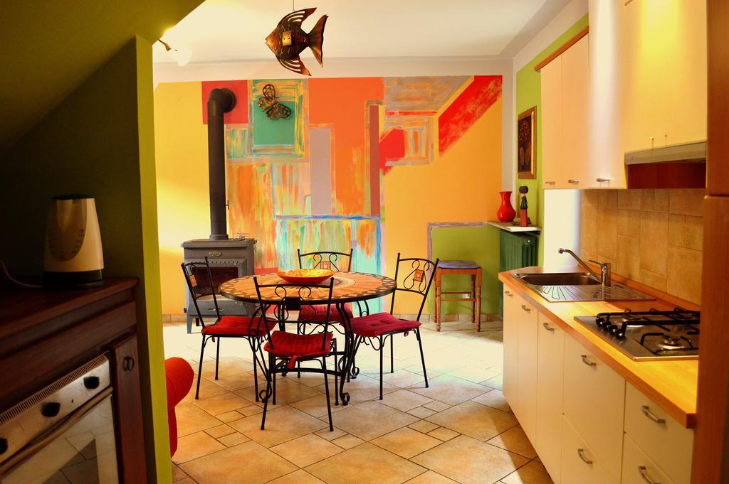 Agriturismo Casa De Colores Moretta المظهر الخارجي الصورة